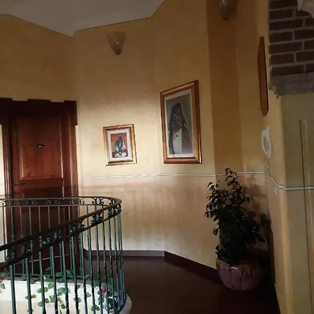 Principessa Isabella Oda ve Kahvaltı Capitana